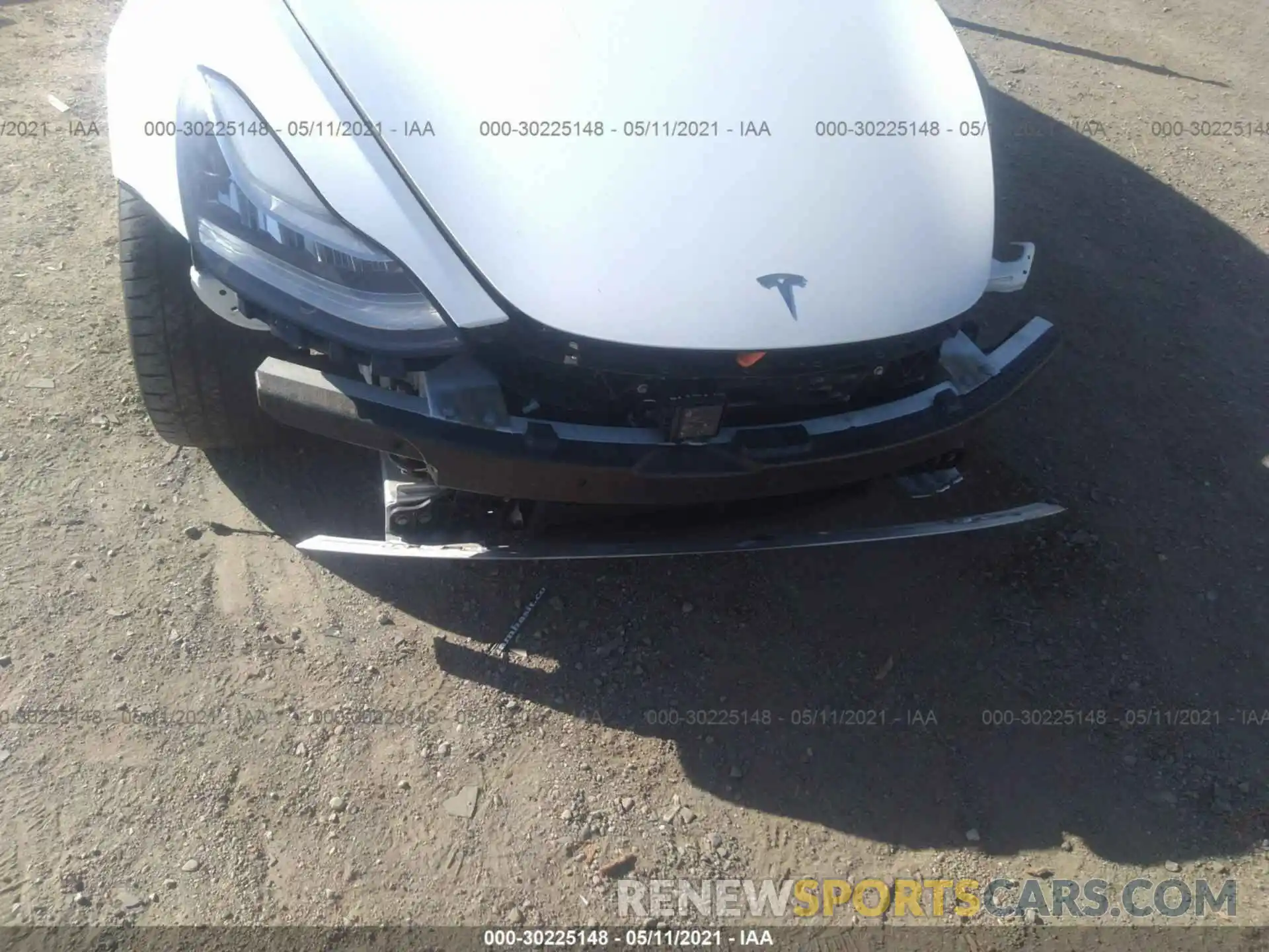 6 Photograph of a damaged car 5YJ3E1EC2LF624394 TESLA MODEL 3 2020