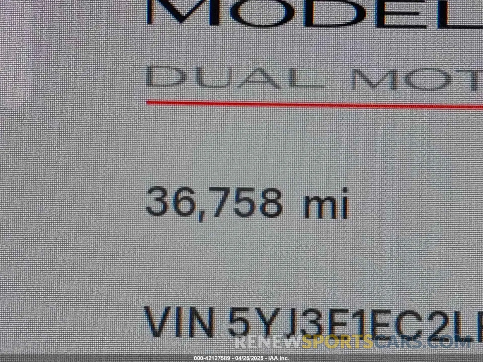 15 Photograph of a damaged car 5YJ3E1EC2LF624900 TESLA MODEL 3 2020