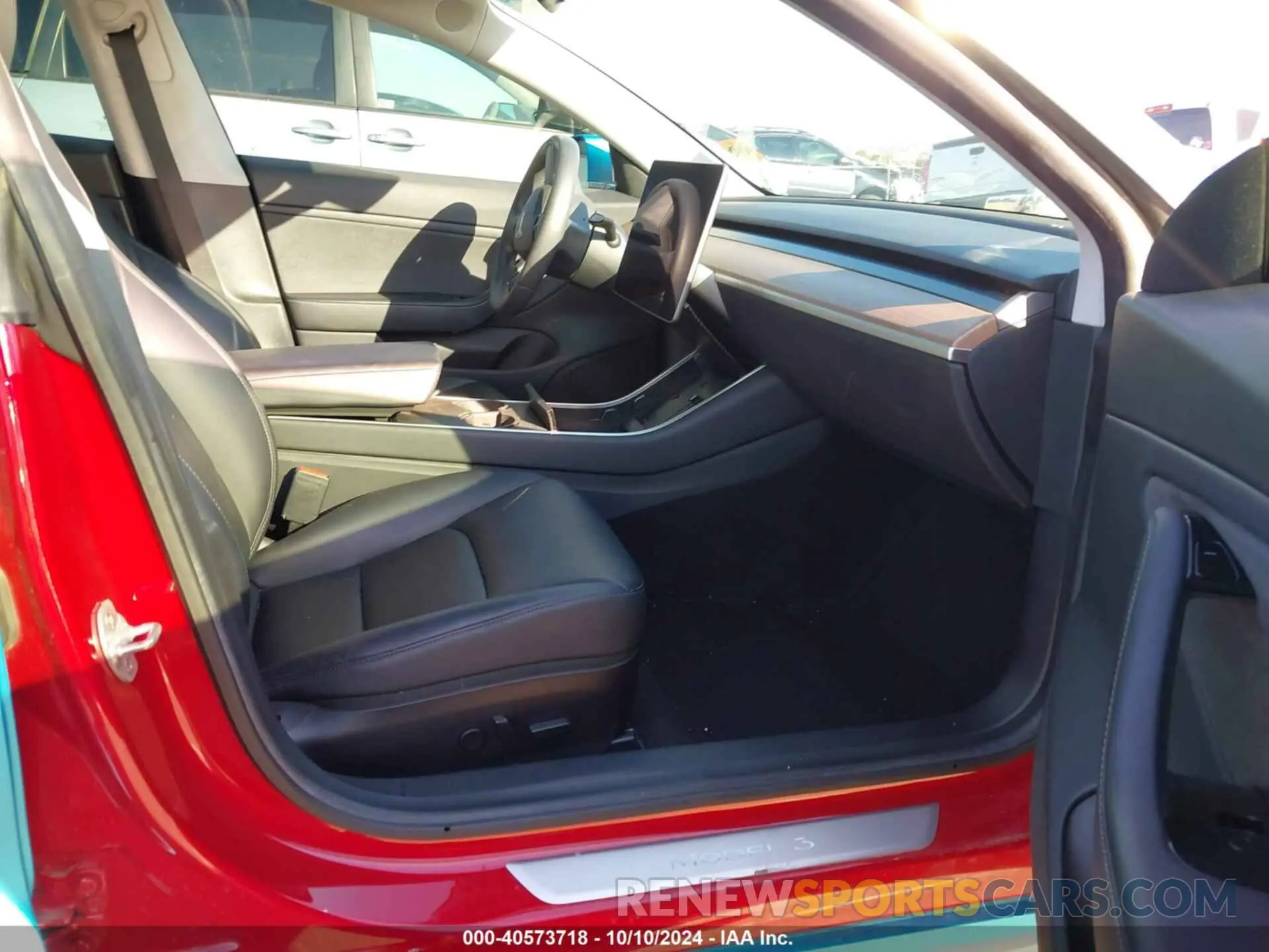 5 Photograph of a damaged car 5YJ3E1EC2LF641101 TESLA MODEL 3 2020