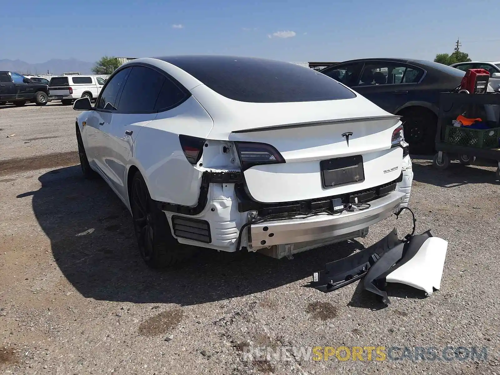 3 Photograph of a damaged car 5YJ3E1EC2LF642099 TESLA MODEL 3 2020