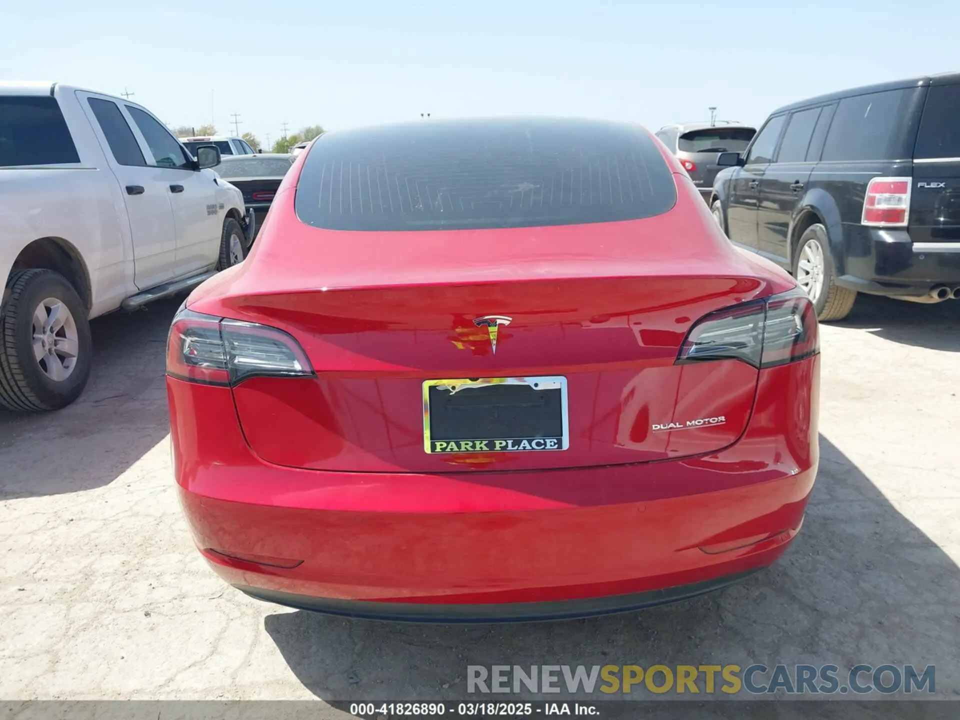 15 Photograph of a damaged car 5YJ3E1EC2LF647223 TESLA MODEL 3 2020