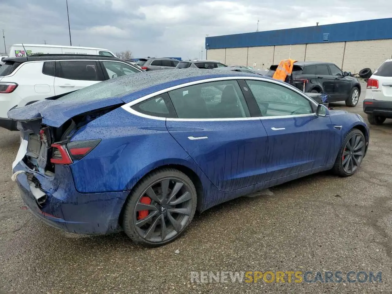 3 Photograph of a damaged car 5YJ3E1EC2LF669481 TESLA MODEL 3 2020