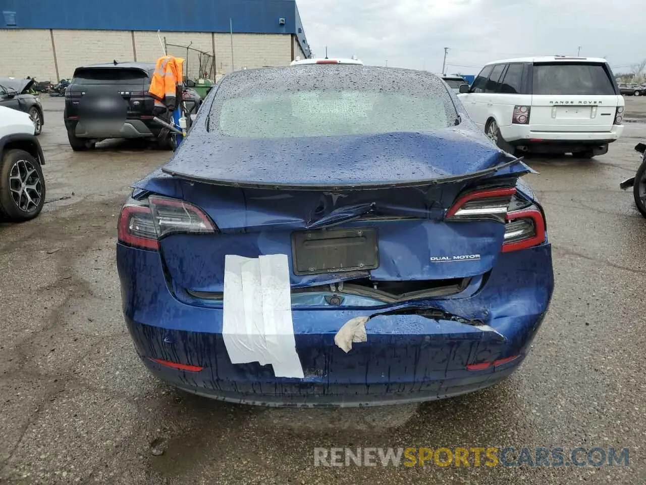 6 Photograph of a damaged car 5YJ3E1EC2LF669481 TESLA MODEL 3 2020
