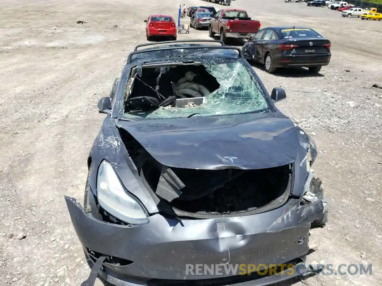 9 Photograph of a damaged car 5YJ3E1EC2LF796246 TESLA MODEL 3 2020