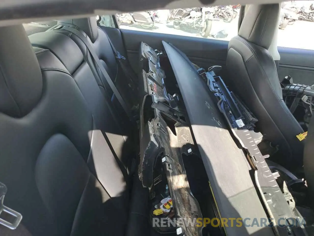 10 Photograph of a damaged car 5YJ3E1EC2LF805463 TESLA MODEL 3 2020