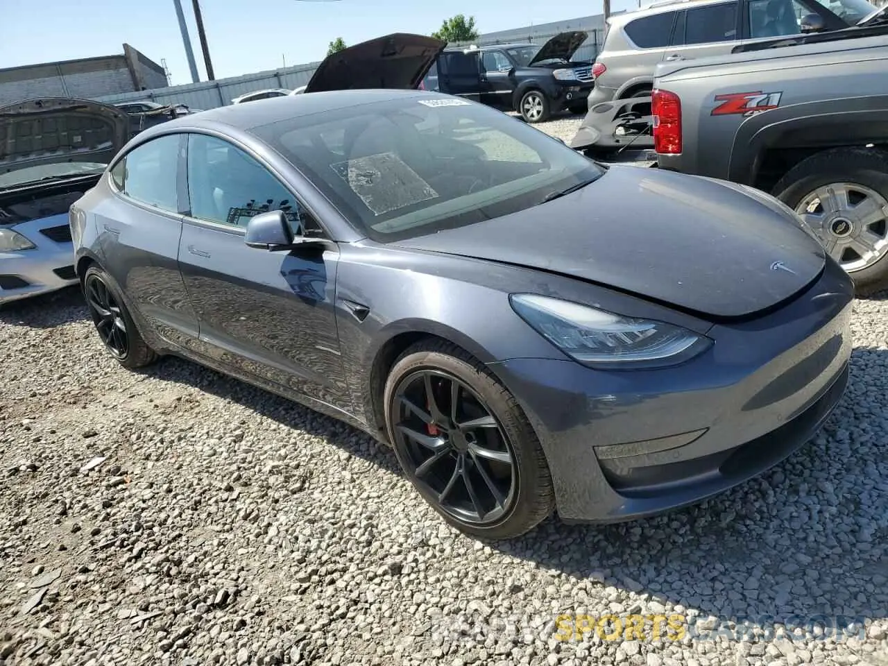 4 Photograph of a damaged car 5YJ3E1EC3LF646940 TESLA MODEL 3 2020