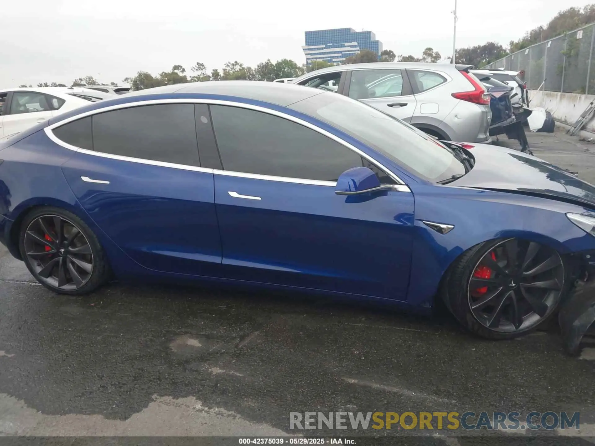 12 Photograph of a damaged car 5YJ3E1EC3LF648042 TESLA MODEL 3 2020