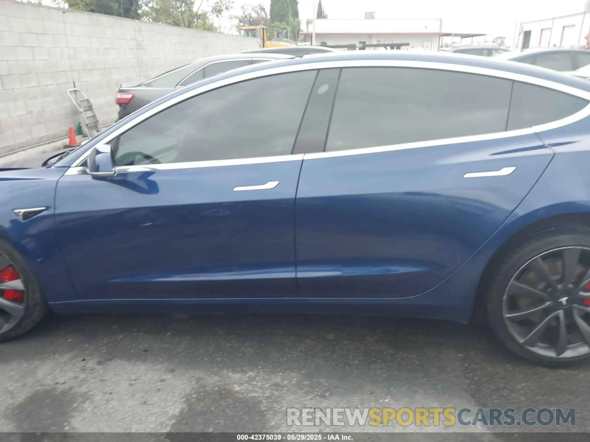 13 Photograph of a damaged car 5YJ3E1EC3LF648042 TESLA MODEL 3 2020