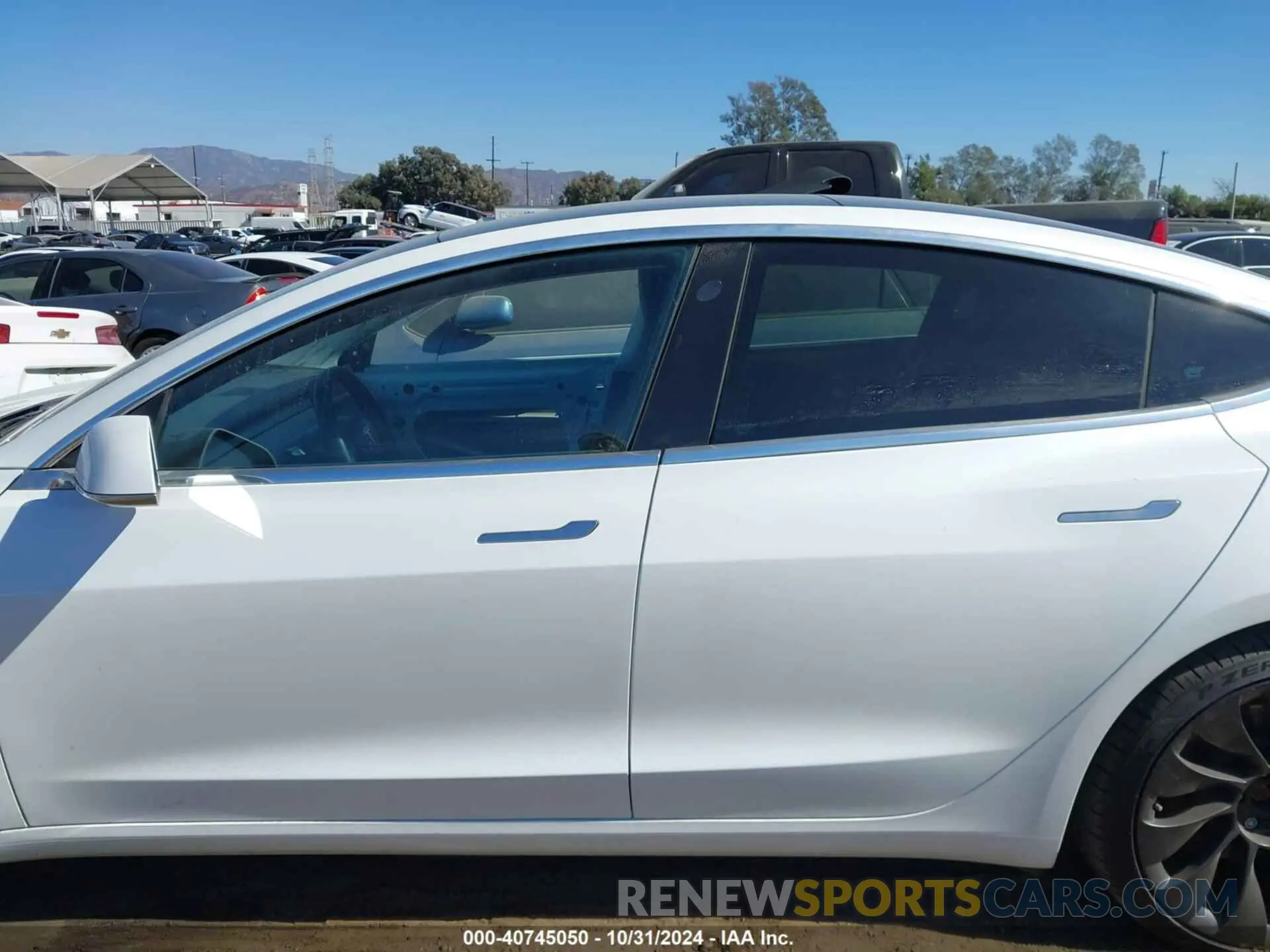 14 Photograph of a damaged car 5YJ3E1EC4LF624140 TESLA MODEL 3 2020