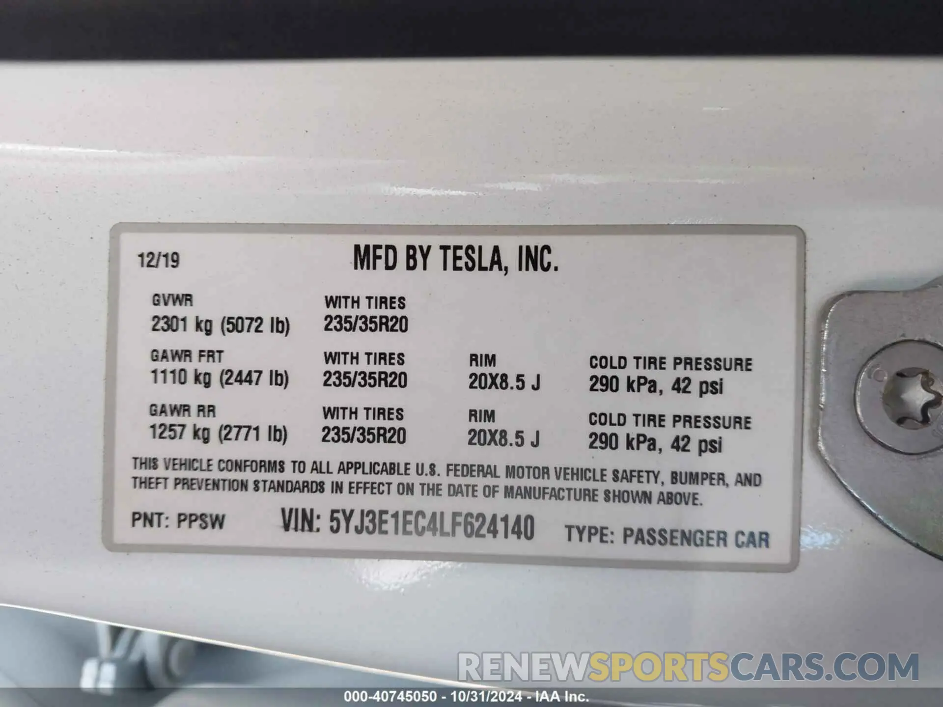 9 Photograph of a damaged car 5YJ3E1EC4LF624140 TESLA MODEL 3 2020