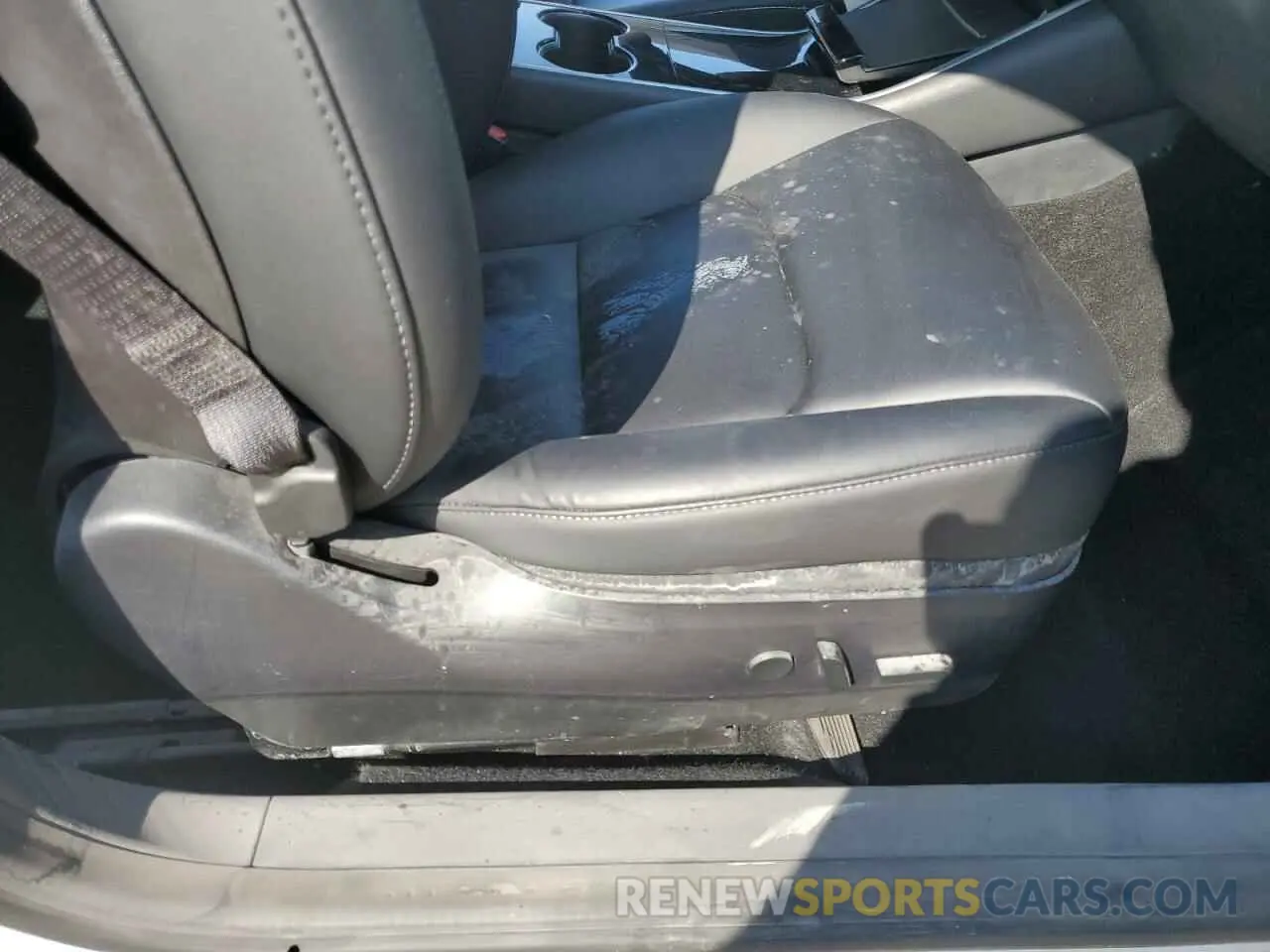 13 Photograph of a damaged car 5YJ3E1EC4LF641472 TESLA MODEL 3 2020