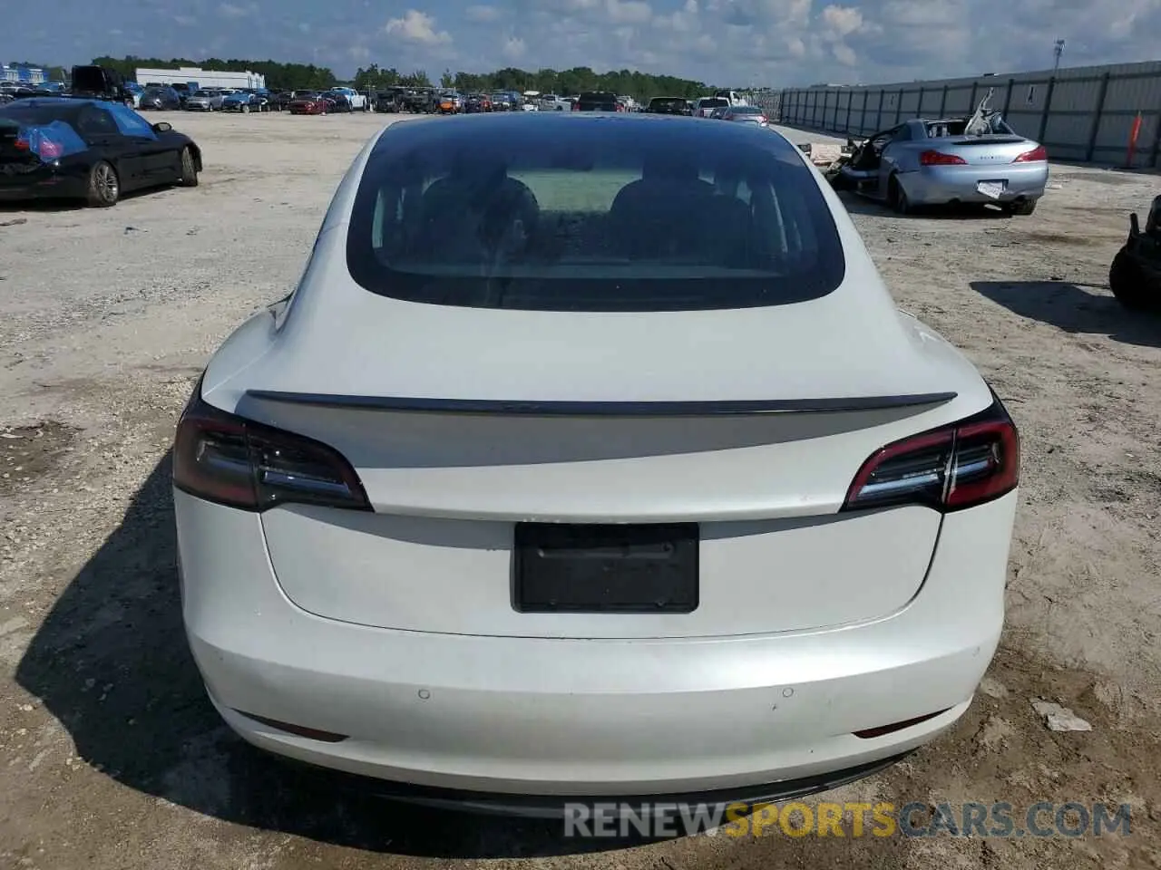 6 Photograph of a damaged car 5YJ3E1EC4LF641472 TESLA MODEL 3 2020