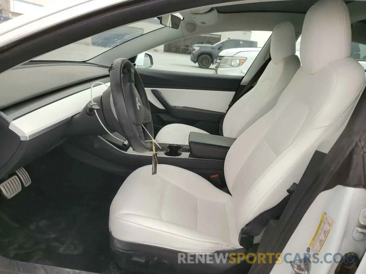 7 Photograph of a damaged car 5YJ3E1EC4LF642024 TESLA MODEL 3 2020