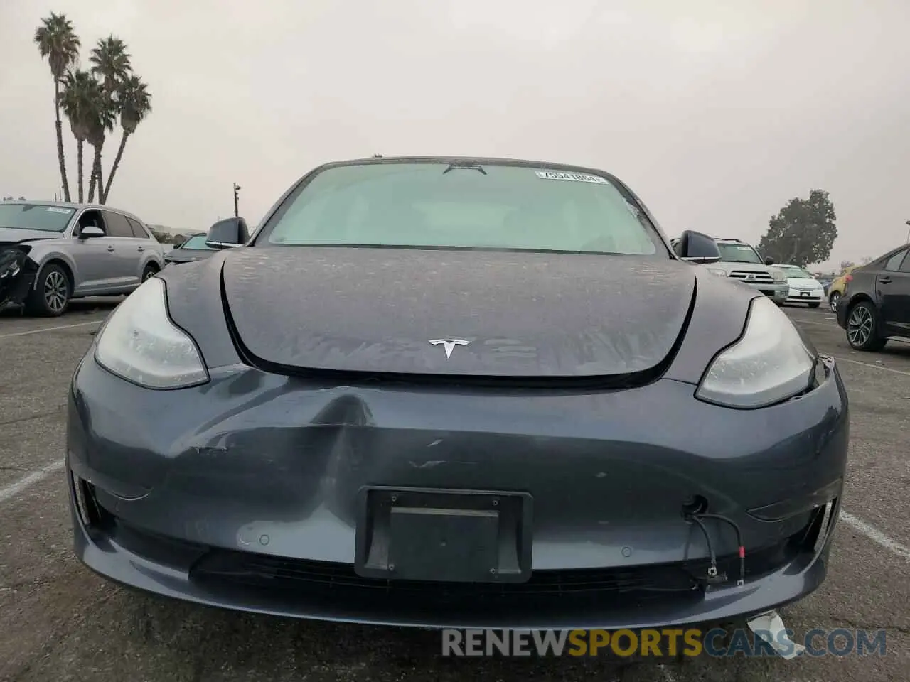 5 Photograph of a damaged car 5YJ3E1EC4LF646946 TESLA MODEL 3 2020