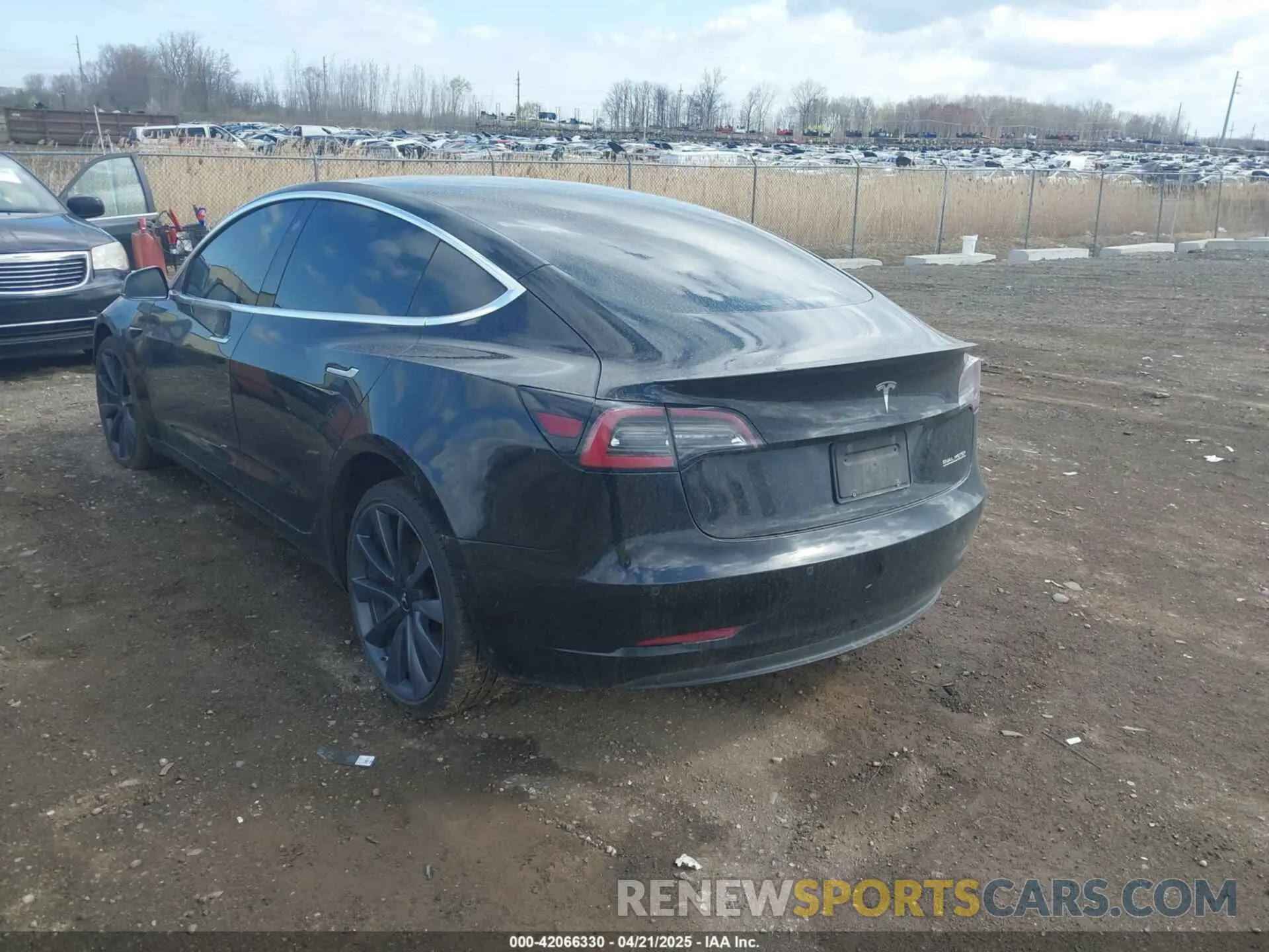 3 Photograph of a damaged car 5YJ3E1EC4LF746853 TESLA MODEL 3 2020