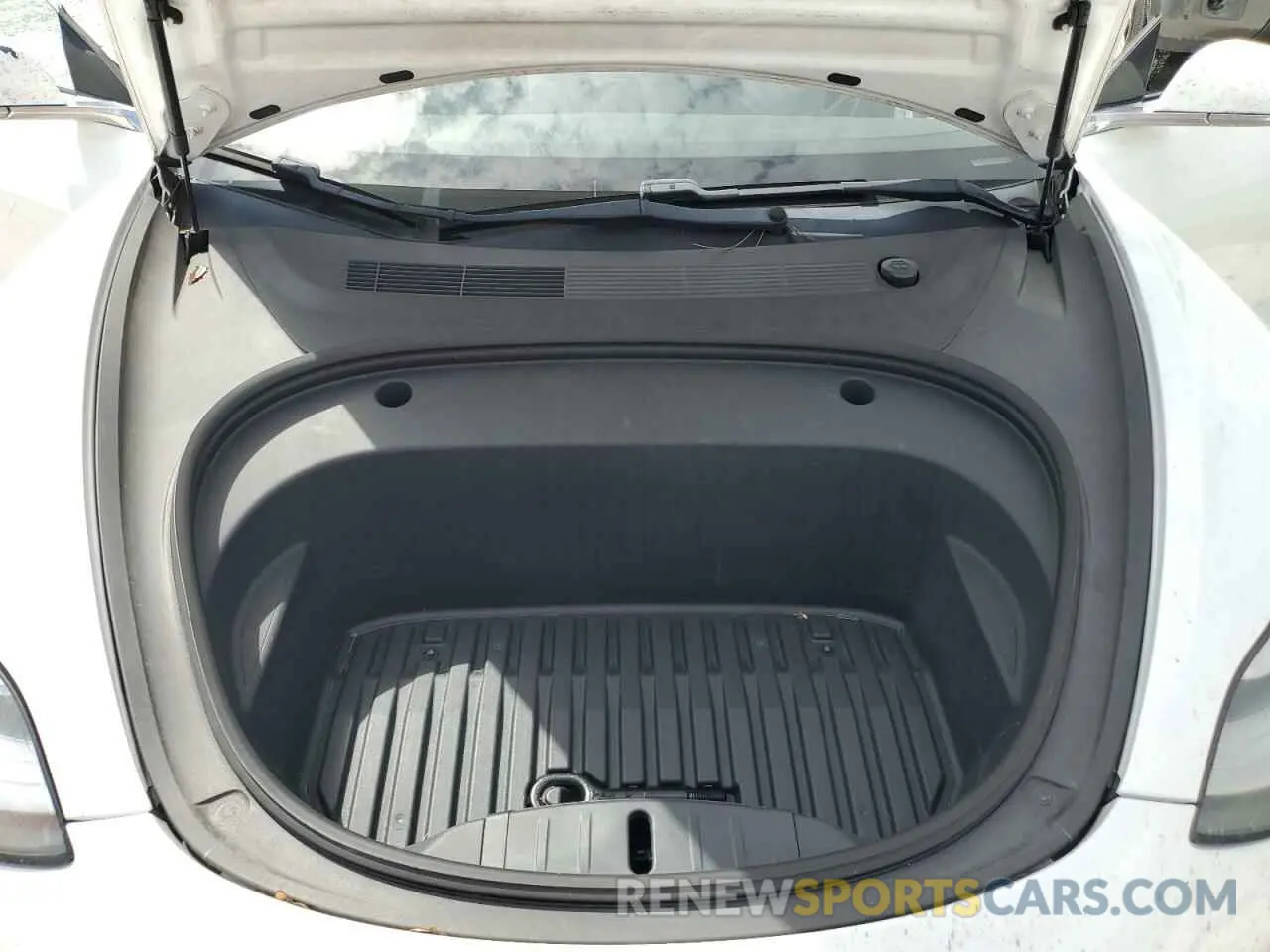 11 Photograph of a damaged car 5YJ3E1EC4LF800149 TESLA MODEL 3 2020