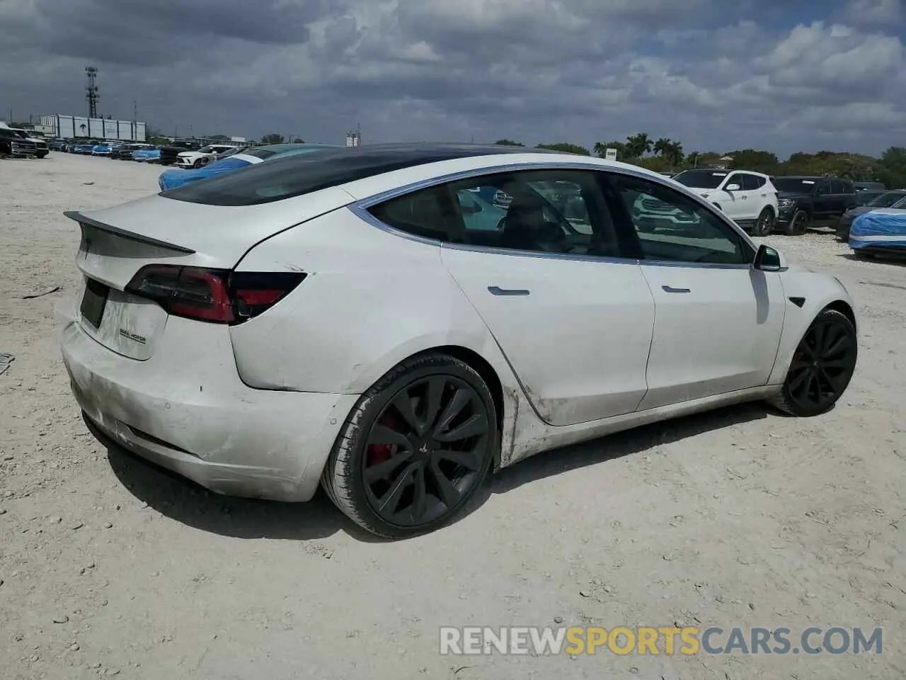 3 Photograph of a damaged car 5YJ3E1EC4LF800149 TESLA MODEL 3 2020