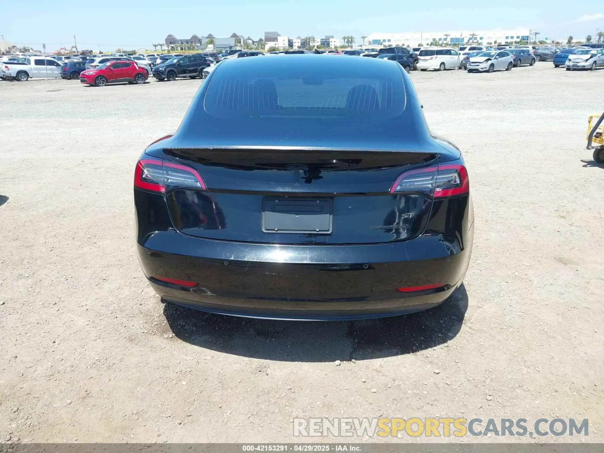 17 Photograph of a damaged car 5YJ3E1EC5LF641593 TESLA MODEL 3 2020