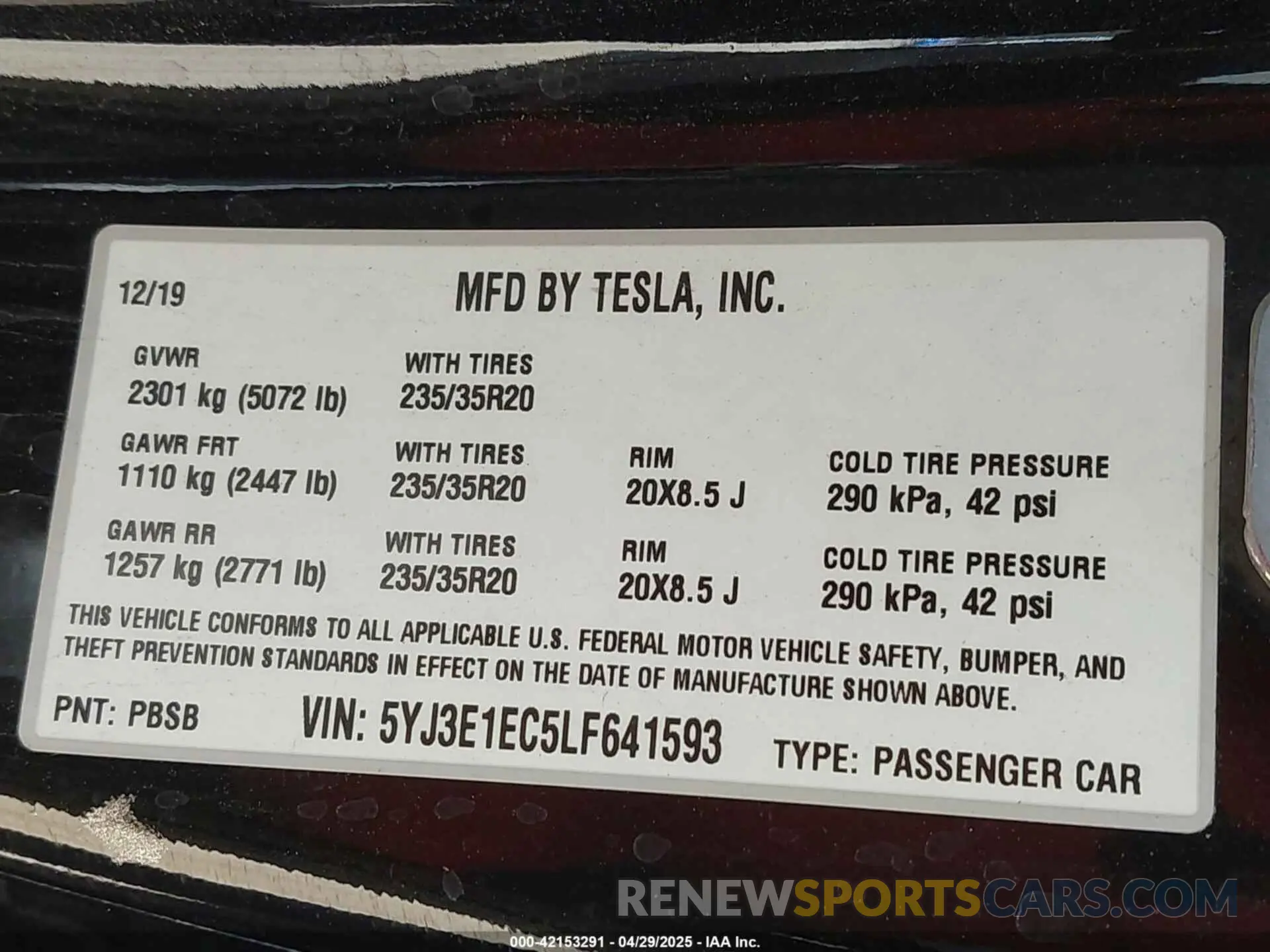 9 Photograph of a damaged car 5YJ3E1EC5LF641593 TESLA MODEL 3 2020