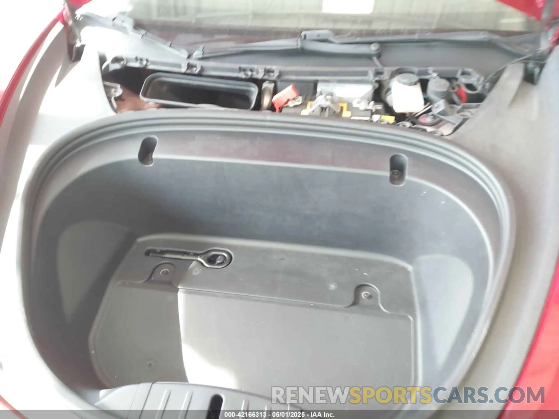 10 Photograph of a damaged car 5YJ3E1EC5LF713649 TESLA MODEL 3 2020
