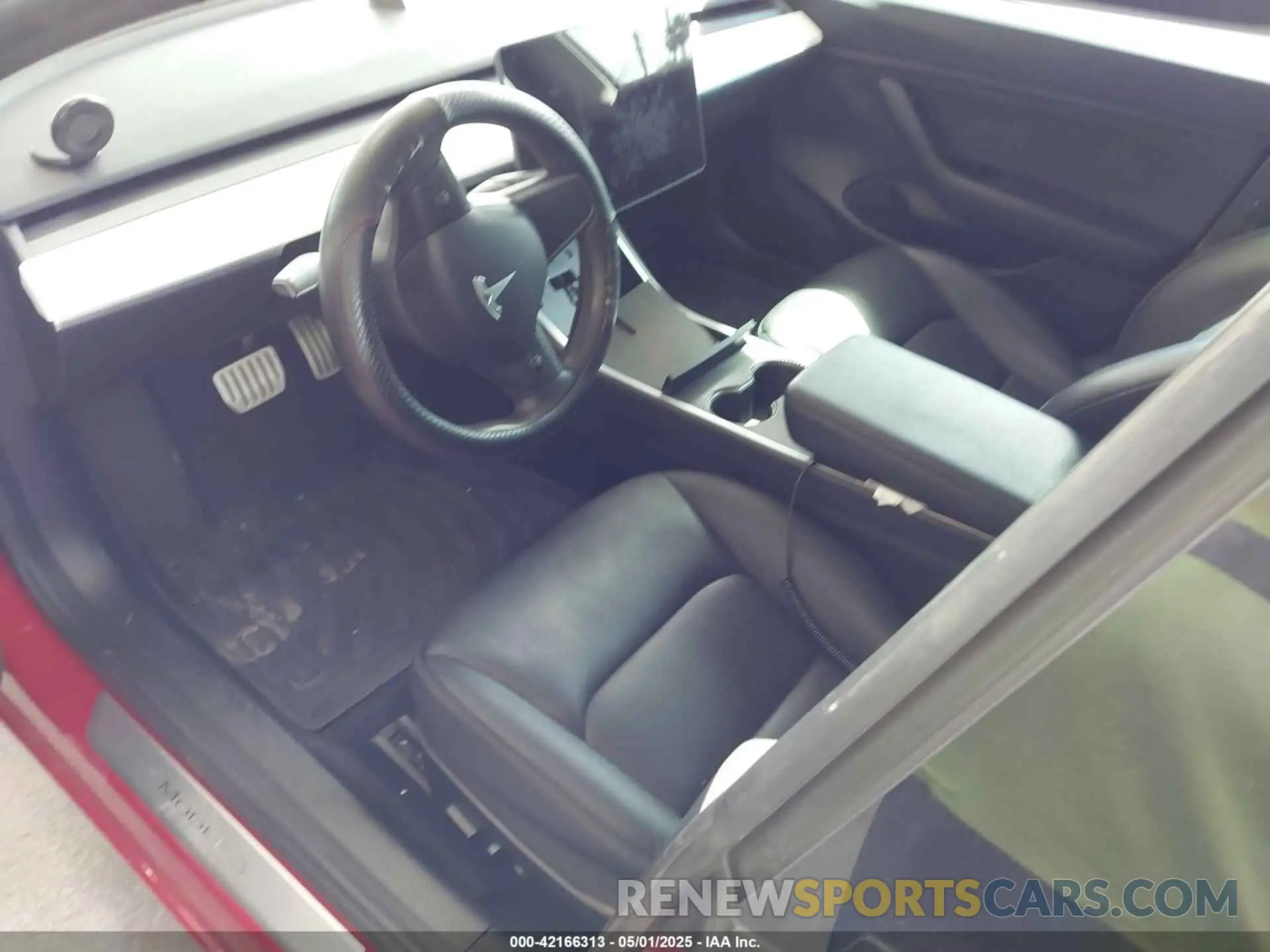5 Photograph of a damaged car 5YJ3E1EC5LF713649 TESLA MODEL 3 2020