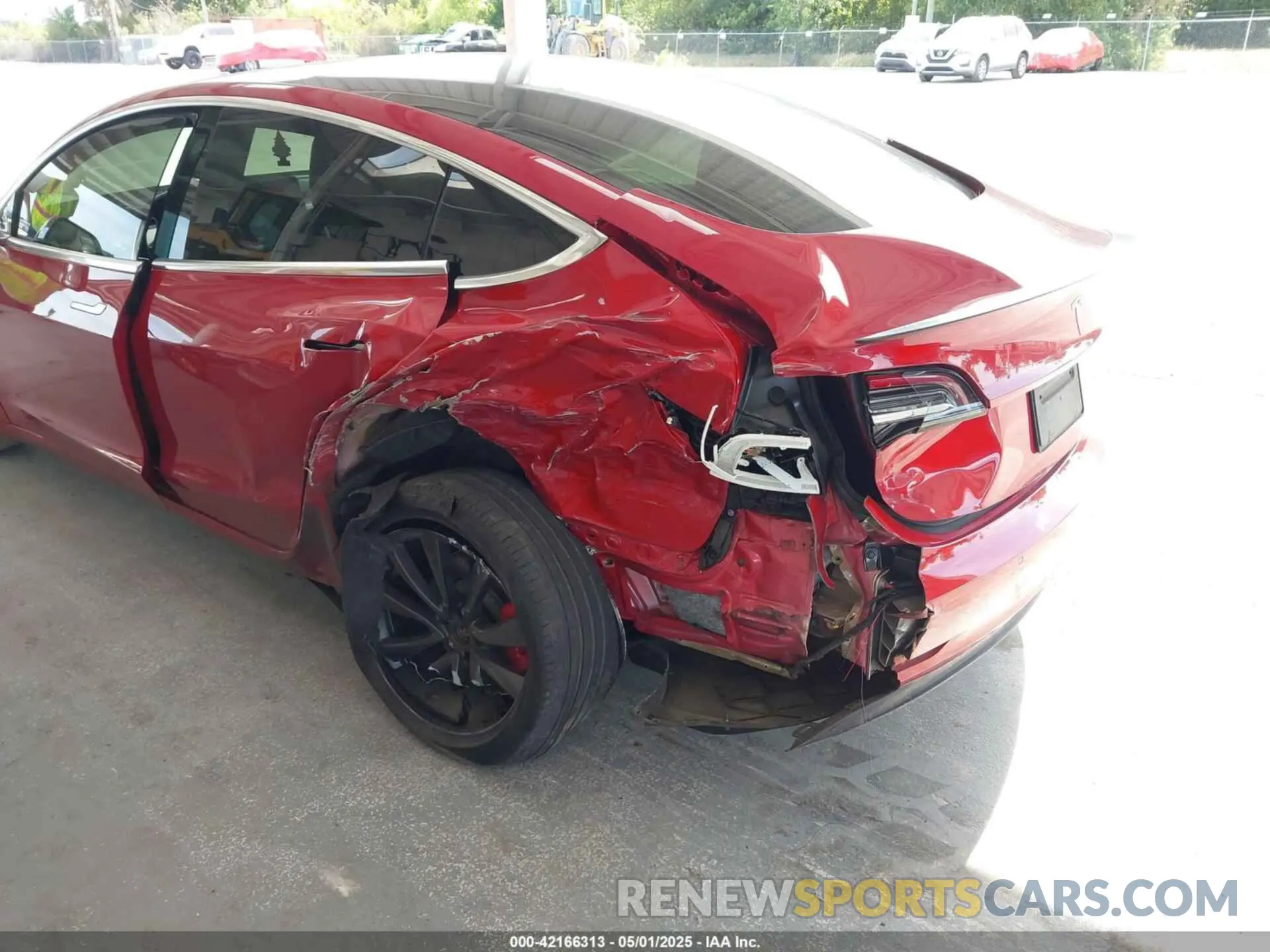 6 Photograph of a damaged car 5YJ3E1EC5LF713649 TESLA MODEL 3 2020