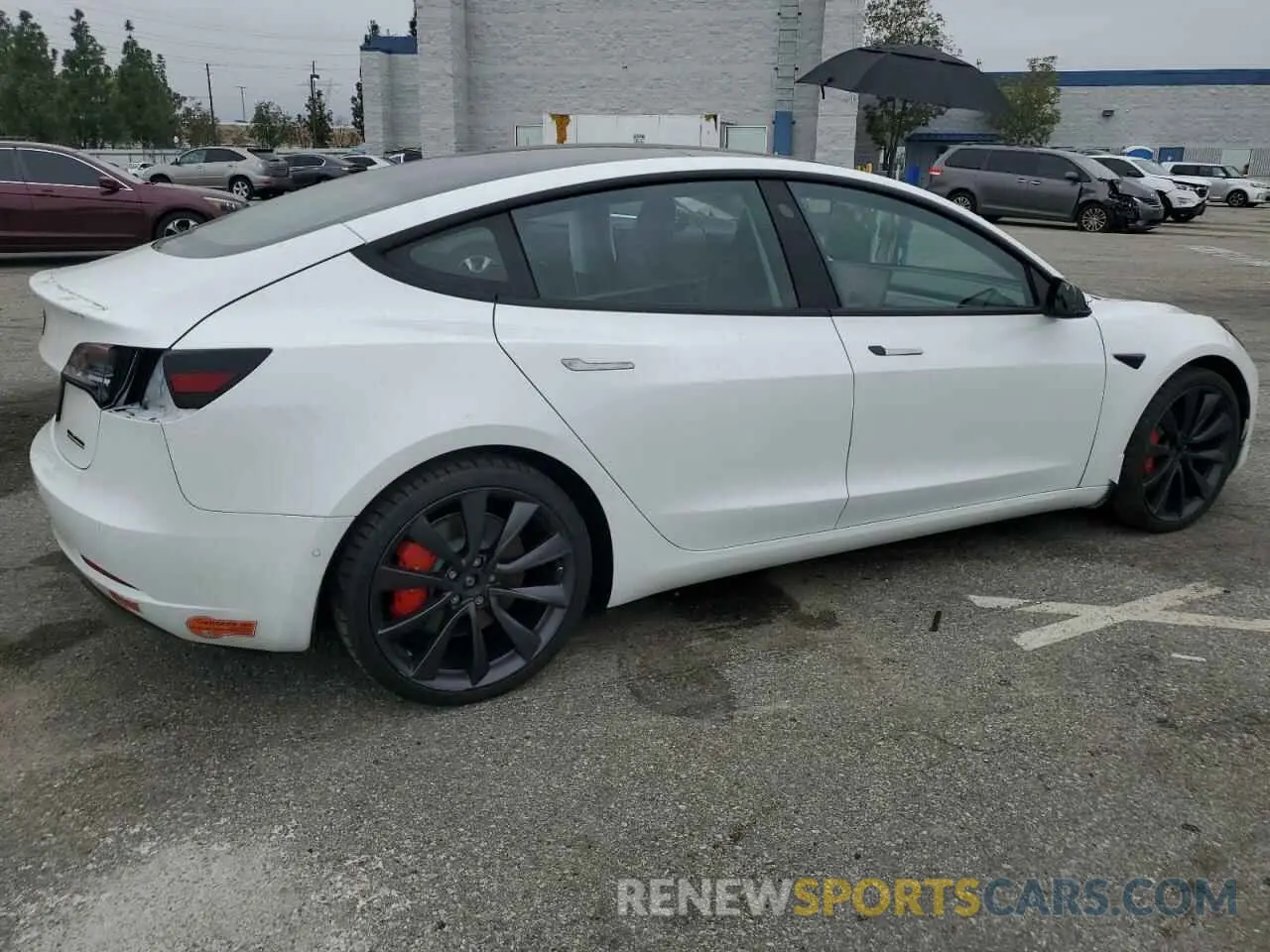 3 Photograph of a damaged car 5YJ3E1EC6LF624284 TESLA MODEL 3 2020