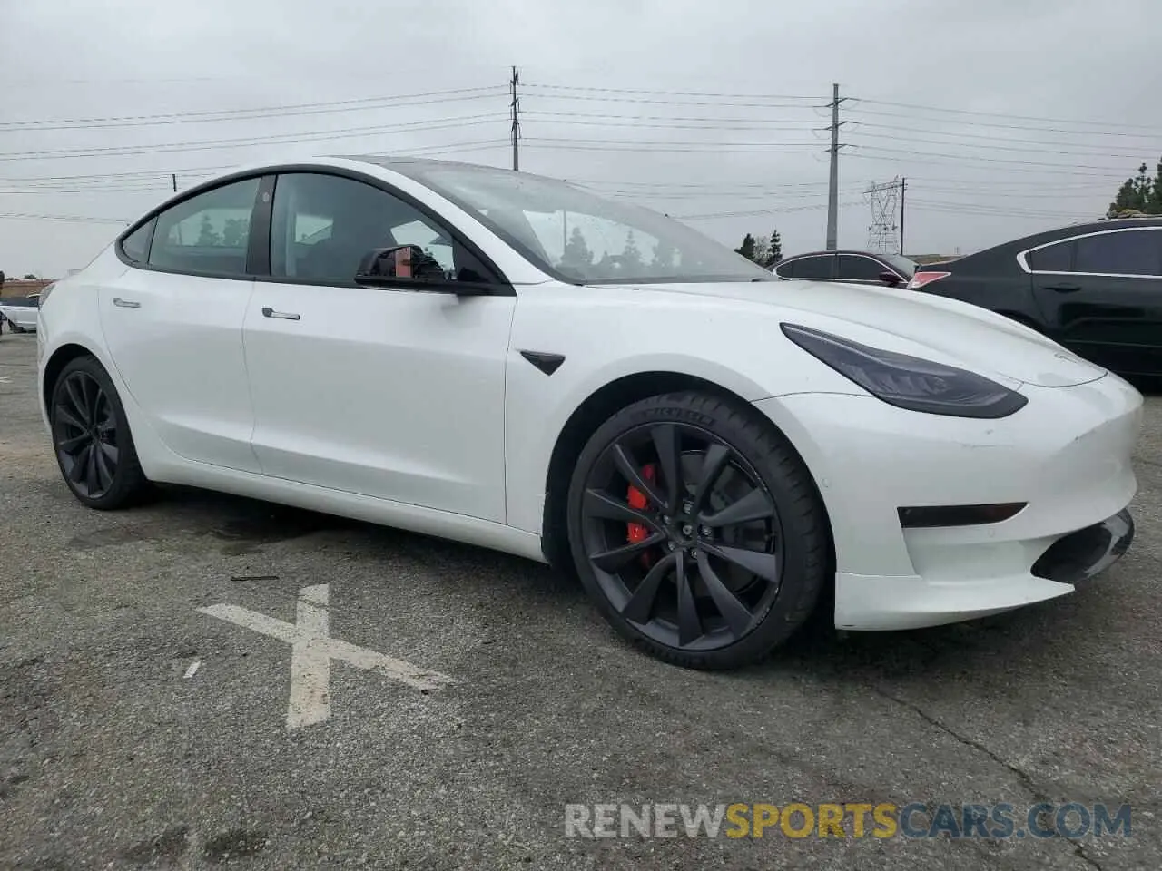 4 Photograph of a damaged car 5YJ3E1EC6LF624284 TESLA MODEL 3 2020