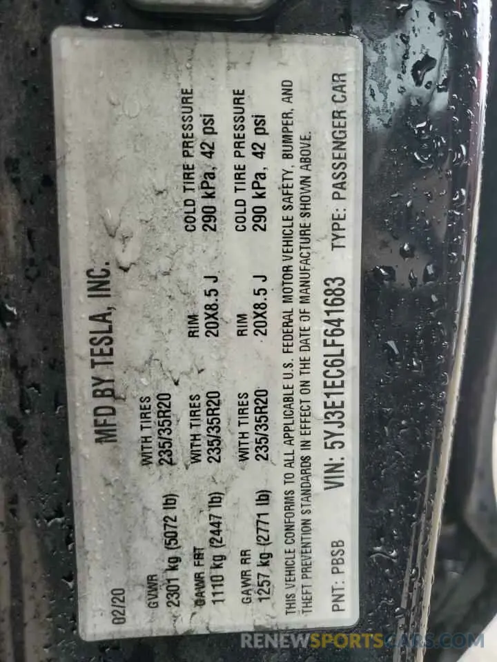 12 Photograph of a damaged car 5YJ3E1EC6LF641683 TESLA MODEL 3 2020