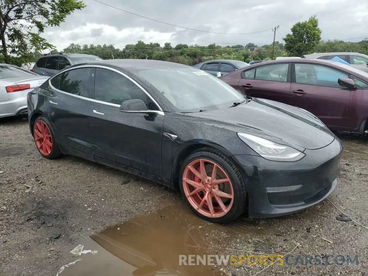 4 Photograph of a damaged car 5YJ3E1EC6LF641683 TESLA MODEL 3 2020