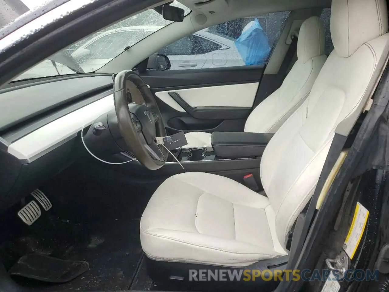 7 Photograph of a damaged car 5YJ3E1EC6LF641683 TESLA MODEL 3 2020