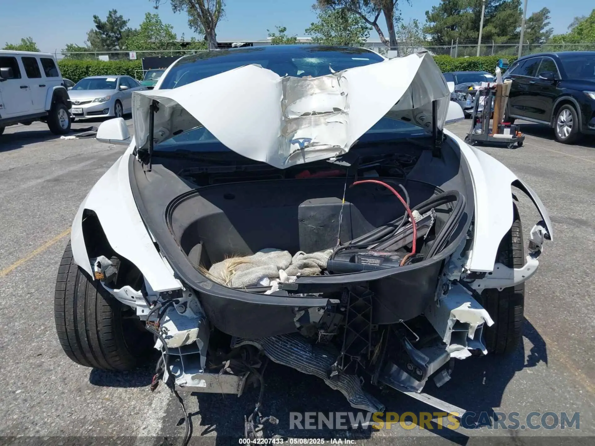 6 Photograph of a damaged car 5YJ3E1EC6LF805448 TESLA MODEL 3 2020