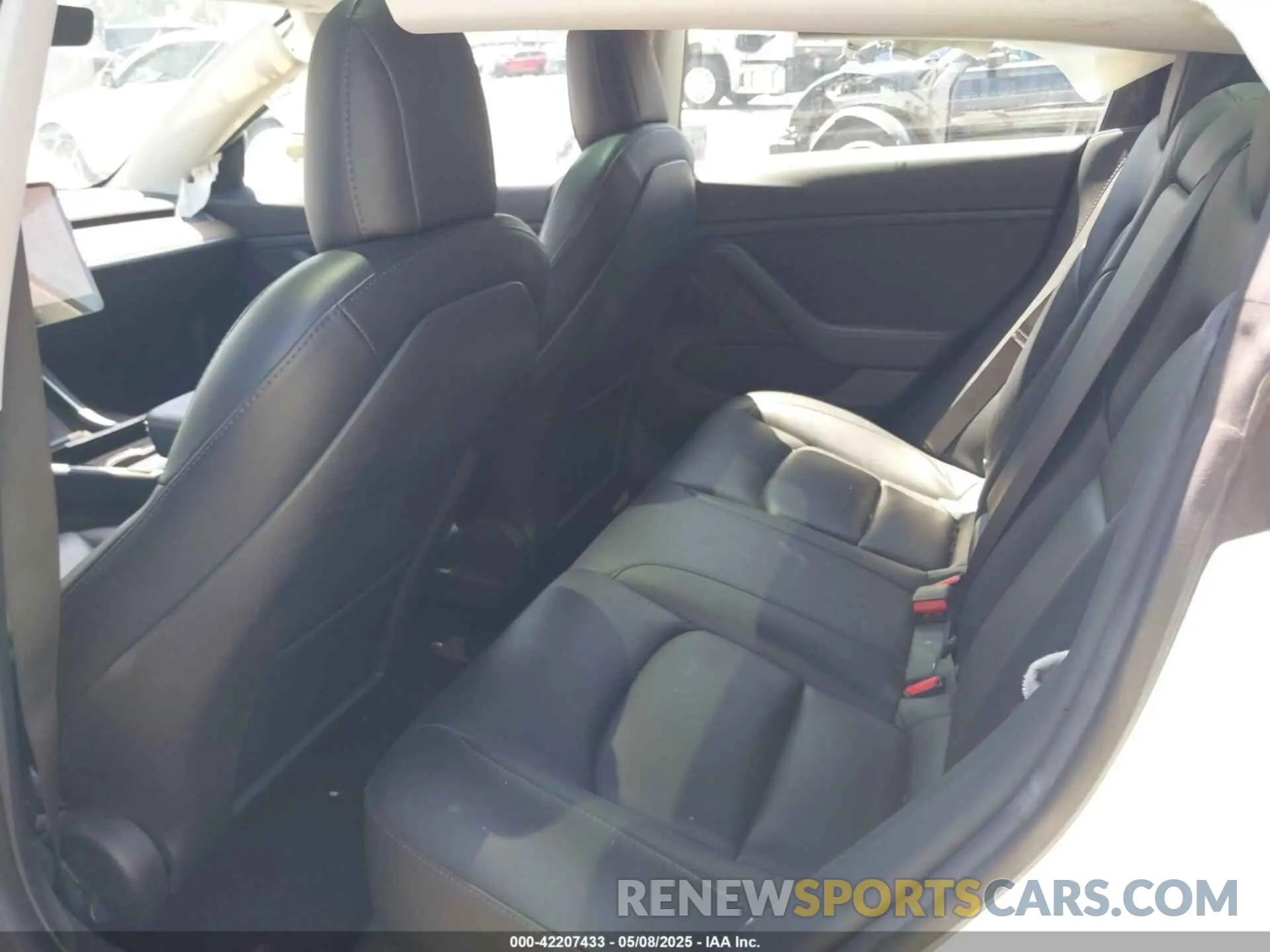 8 Photograph of a damaged car 5YJ3E1EC6LF805448 TESLA MODEL 3 2020