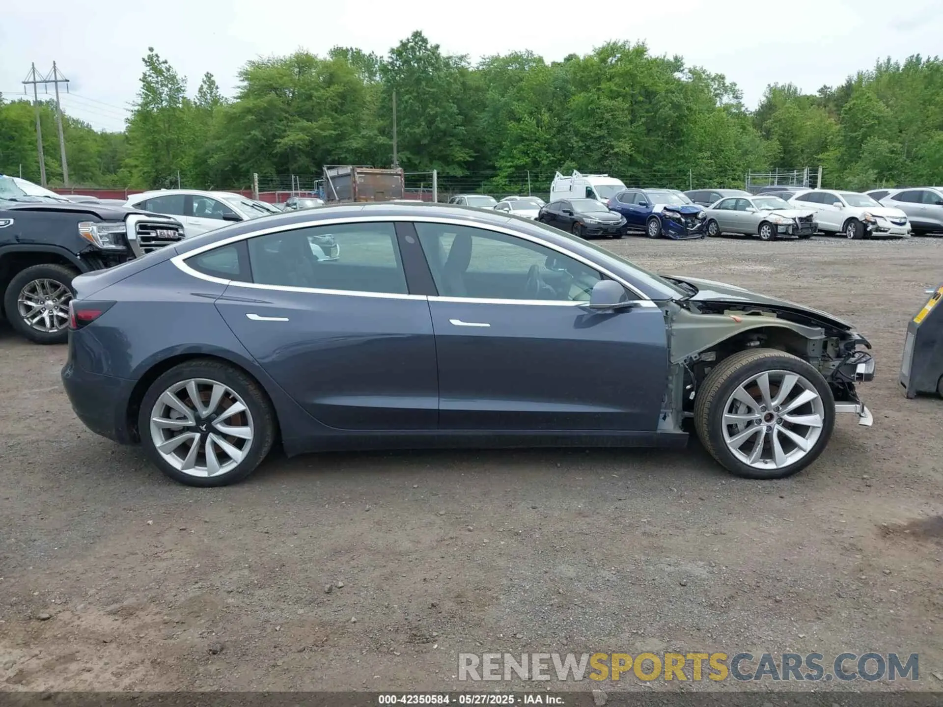 13 Photograph of a damaged car 5YJ3E1EC7LF586659 TESLA MODEL 3 2020