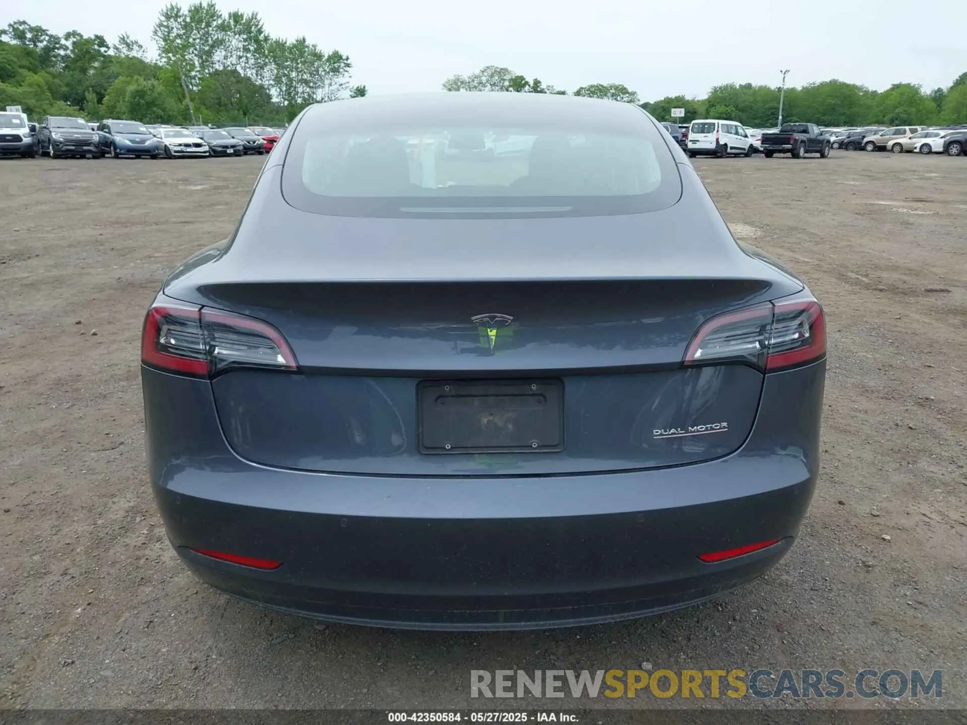 16 Photograph of a damaged car 5YJ3E1EC7LF586659 TESLA MODEL 3 2020
