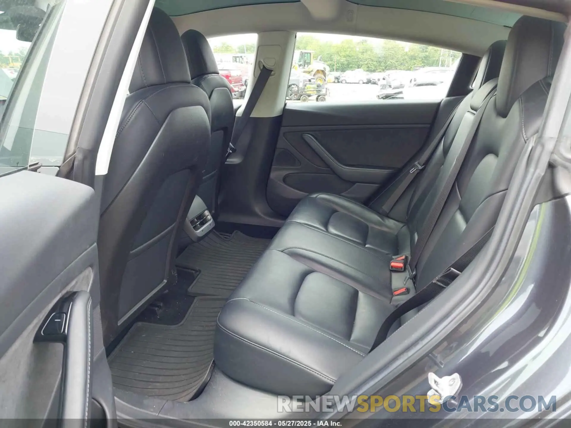 8 Photograph of a damaged car 5YJ3E1EC7LF586659 TESLA MODEL 3 2020