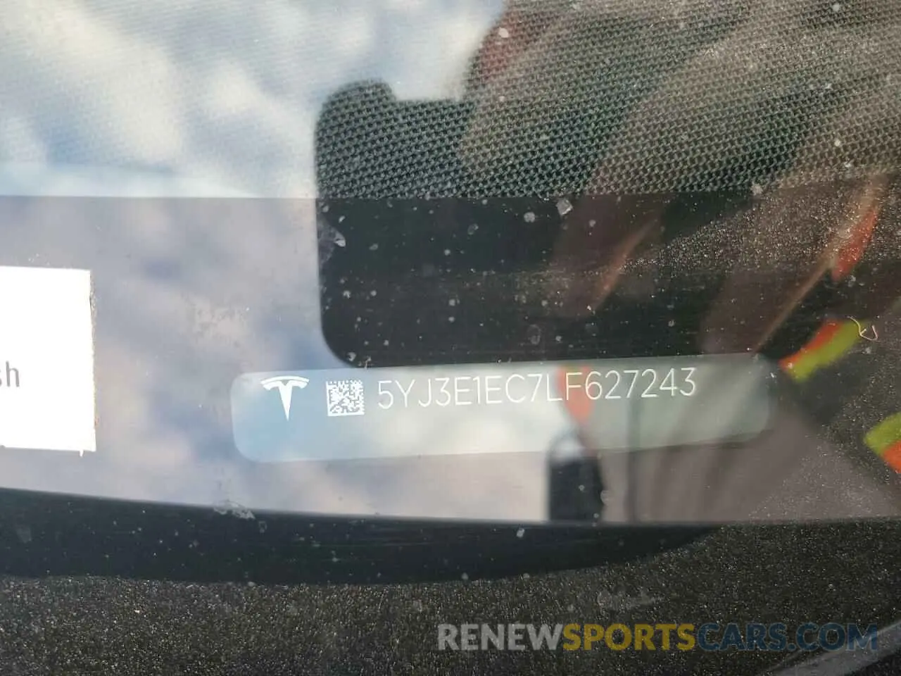 12 Photograph of a damaged car 5YJ3E1EC7LF627243 TESLA MODEL 3 2020