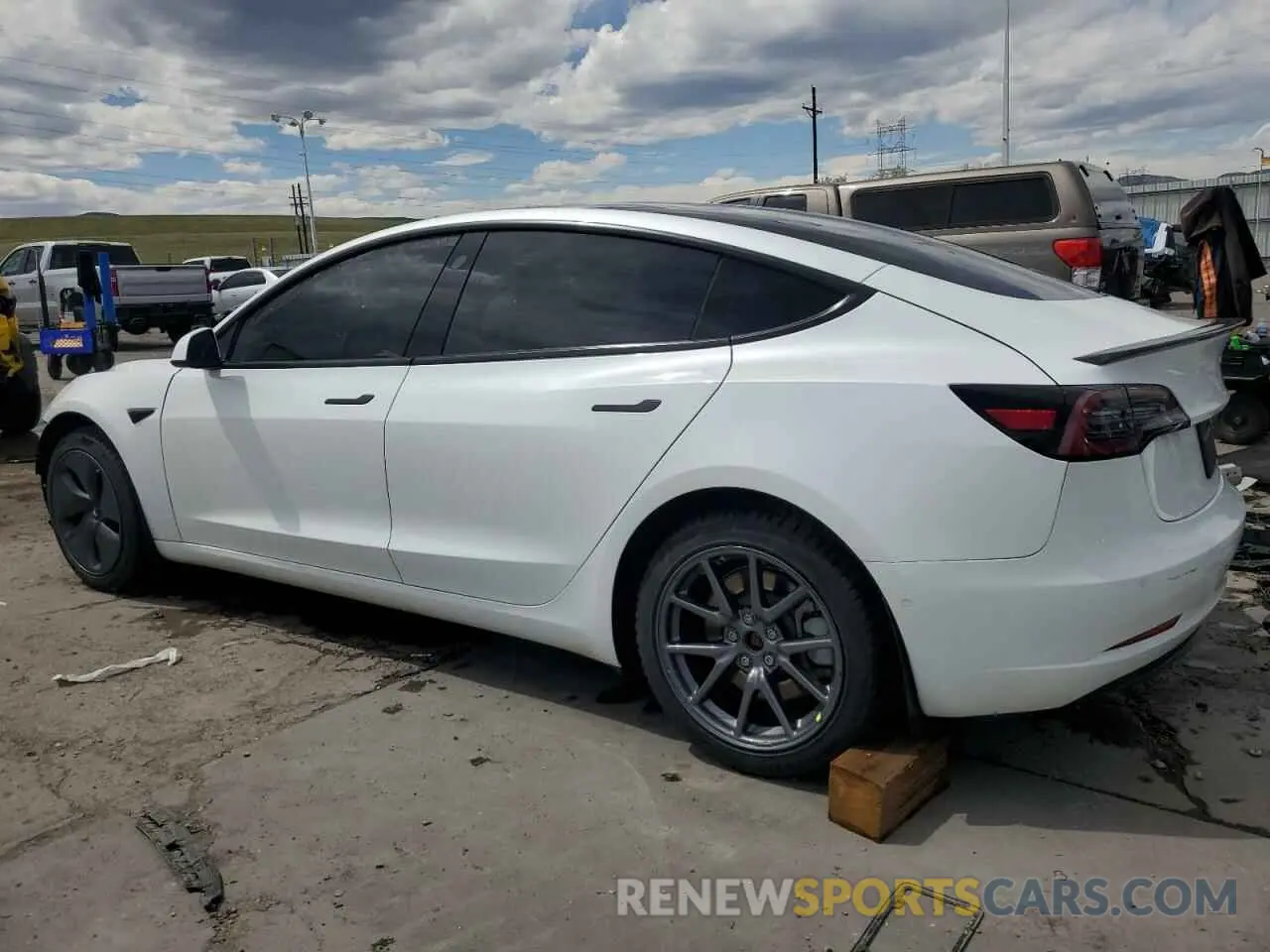 2 Photograph of a damaged car 5YJ3E1EC7LF627355 TESLA MODEL 3 2020