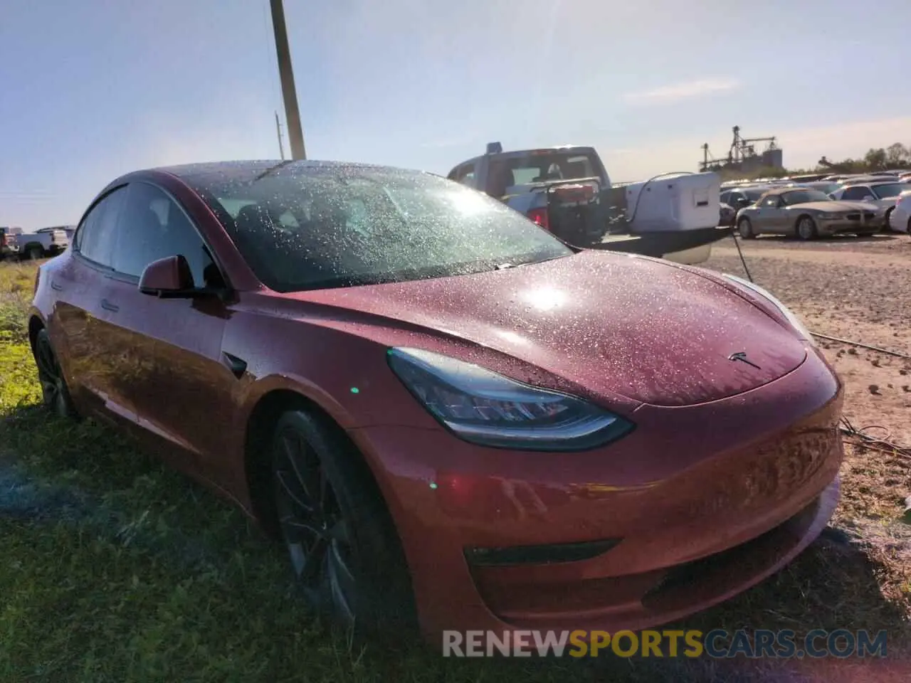 4 Photograph of a damaged car 5YJ3E1EC7LF669363 TESLA MODEL 3 2020