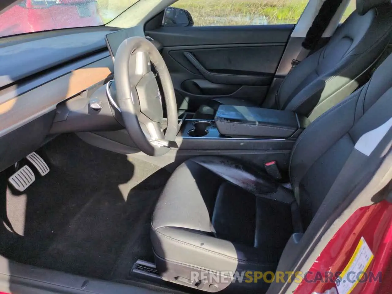 7 Photograph of a damaged car 5YJ3E1EC7LF669363 TESLA MODEL 3 2020