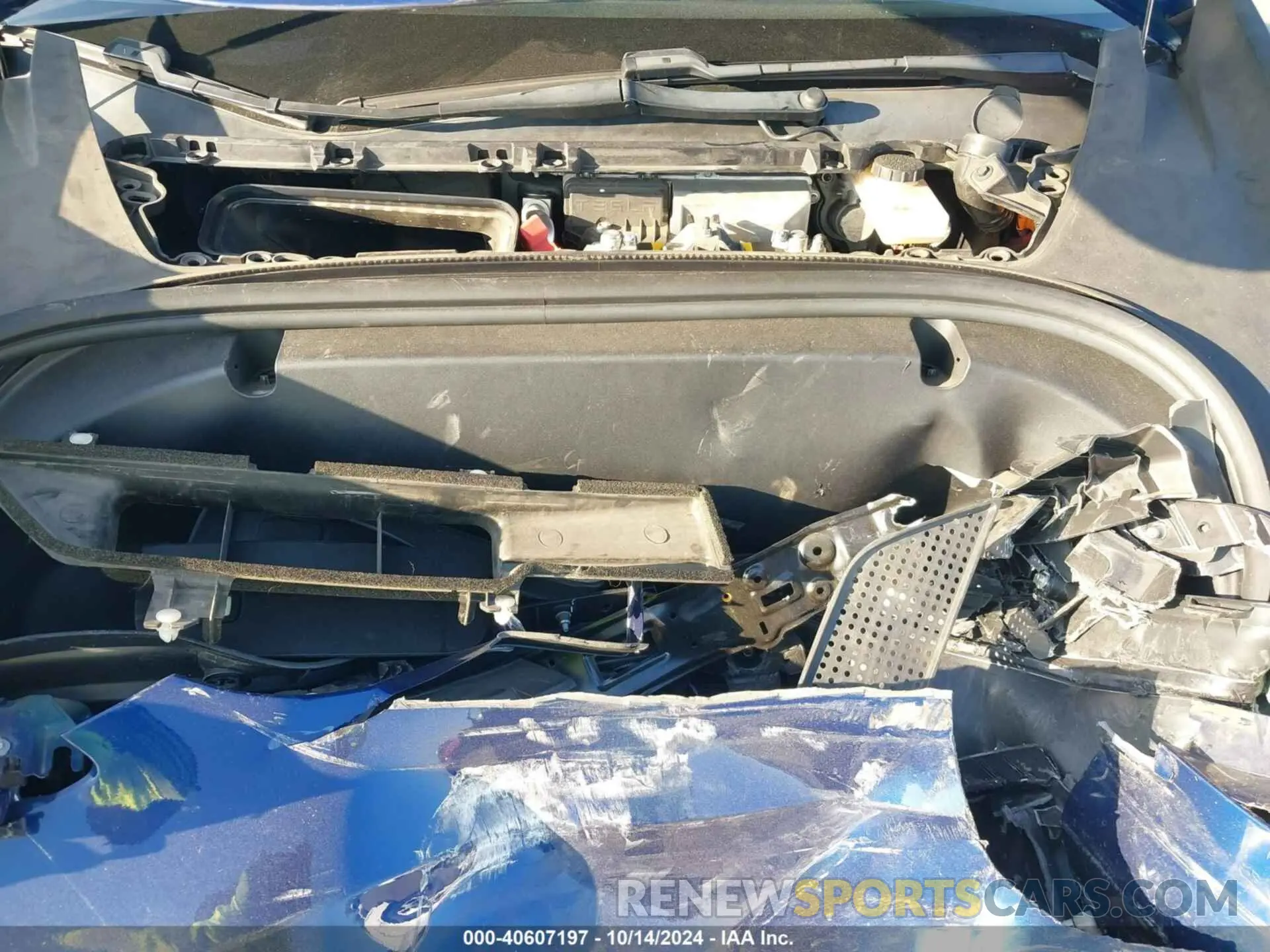 10 Photograph of a damaged car 5YJ3E1EC7LF713197 TESLA MODEL 3 2020
