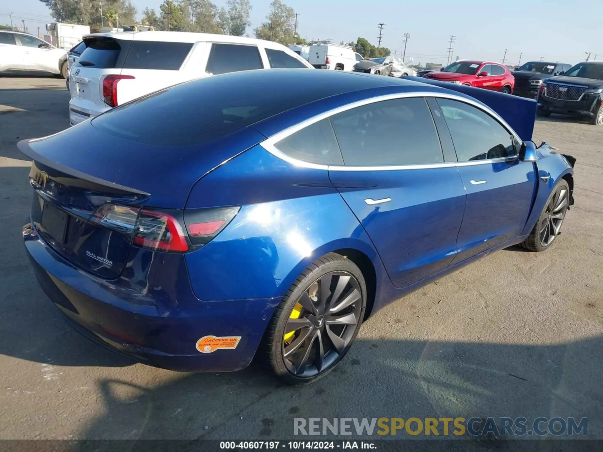 4 Photograph of a damaged car 5YJ3E1EC7LF713197 TESLA MODEL 3 2020