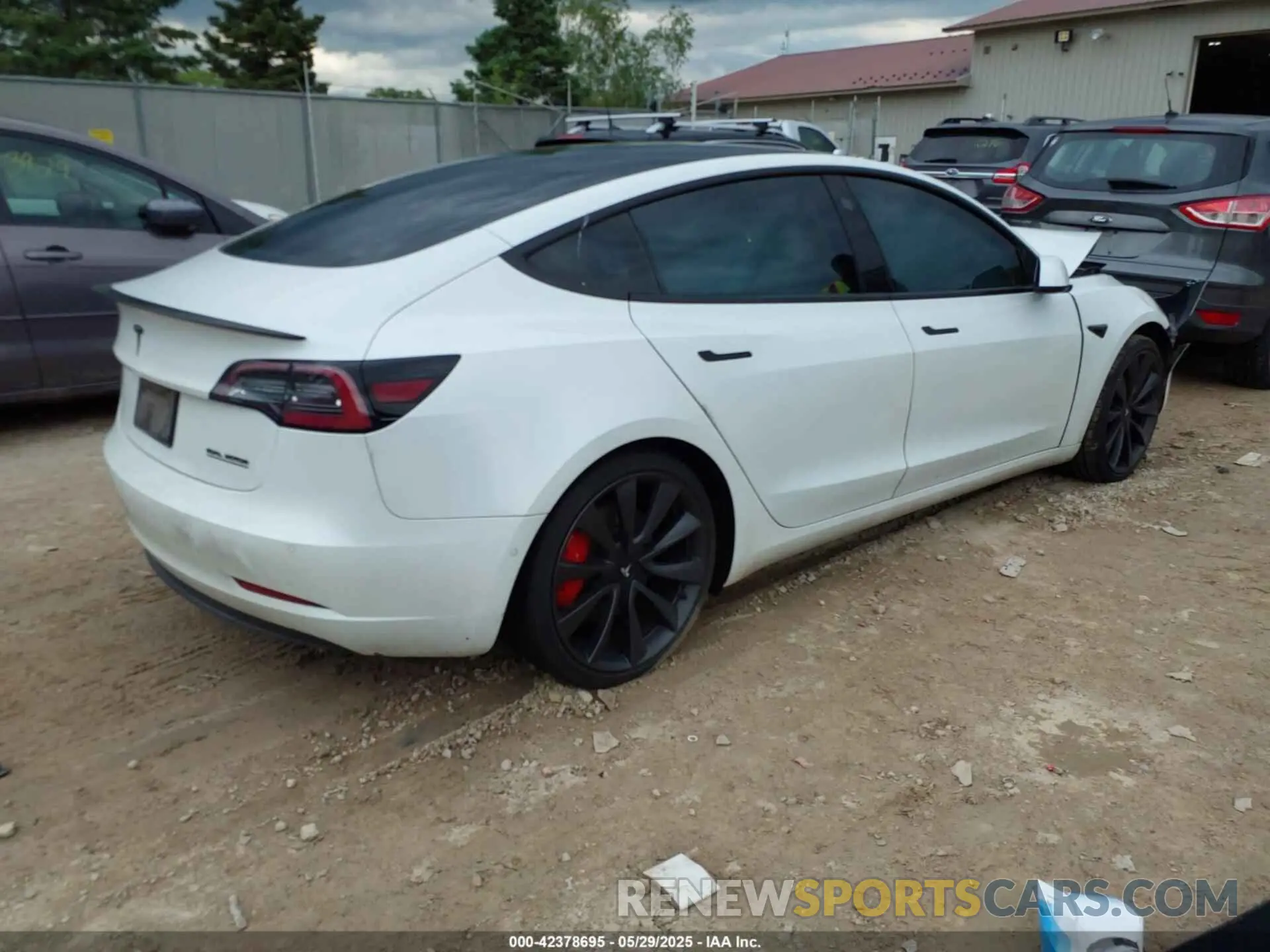 4 Photograph of a damaged car 5YJ3E1EC7LF714303 TESLA MODEL 3 2020