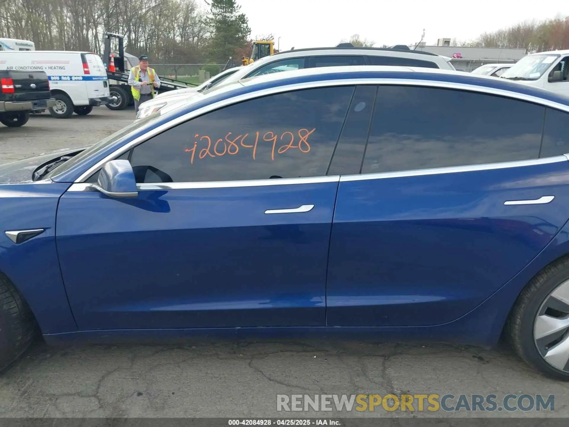 14 Photograph of a damaged car 5YJ3E1EC7LF784223 TESLA MODEL 3 2020