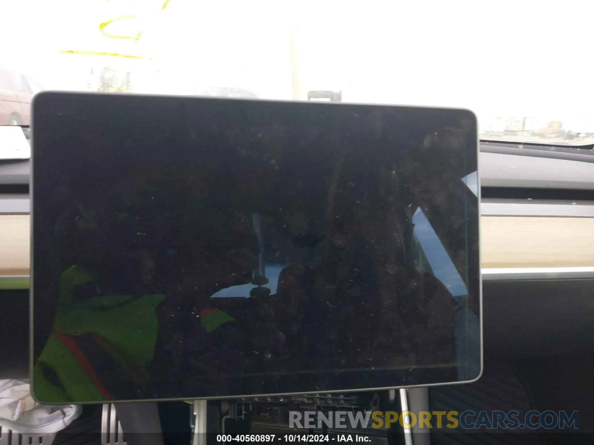 19 Photograph of a damaged car 5YJ3E1EC8LF602903 TESLA MODEL 3 2020