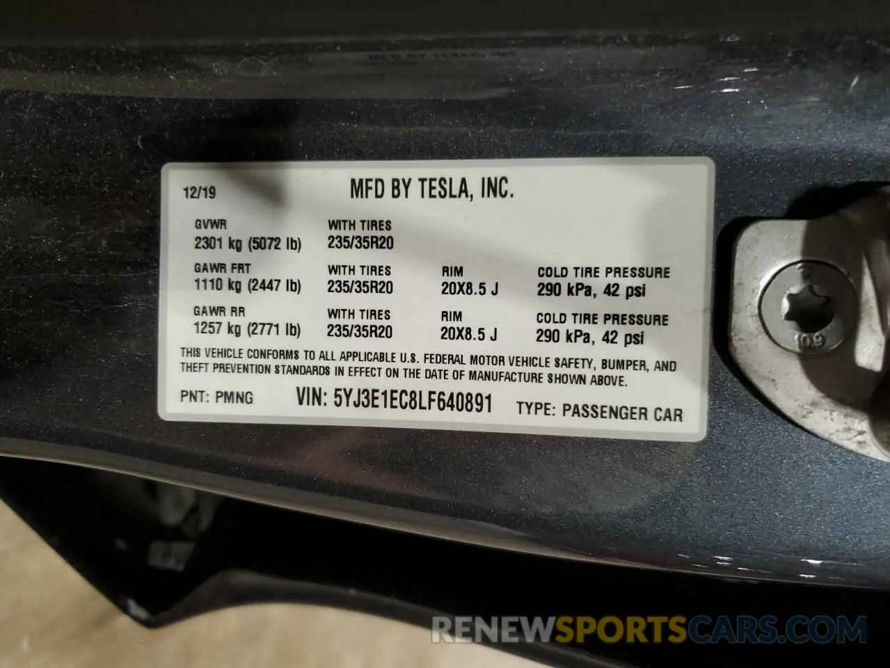 14 Photograph of a damaged car 5YJ3E1EC8LF640891 TESLA MODEL 3 2020