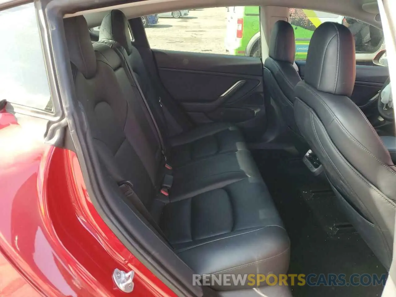10 Photograph of a damaged car 5YJ3E1EC8LF641071 TESLA MODEL 3 2020