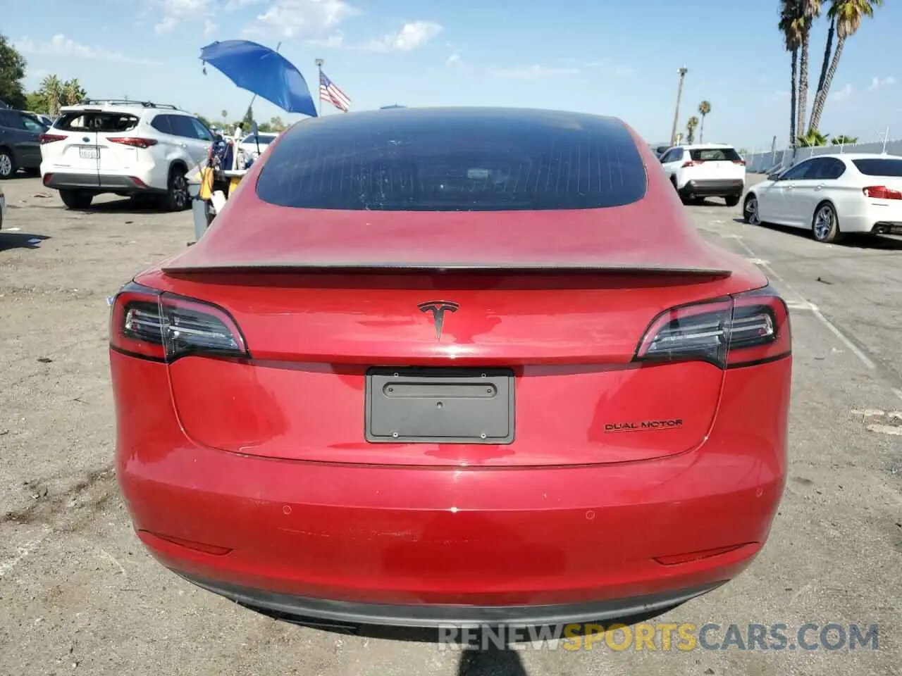 6 Photograph of a damaged car 5YJ3E1EC8LF641071 TESLA MODEL 3 2020