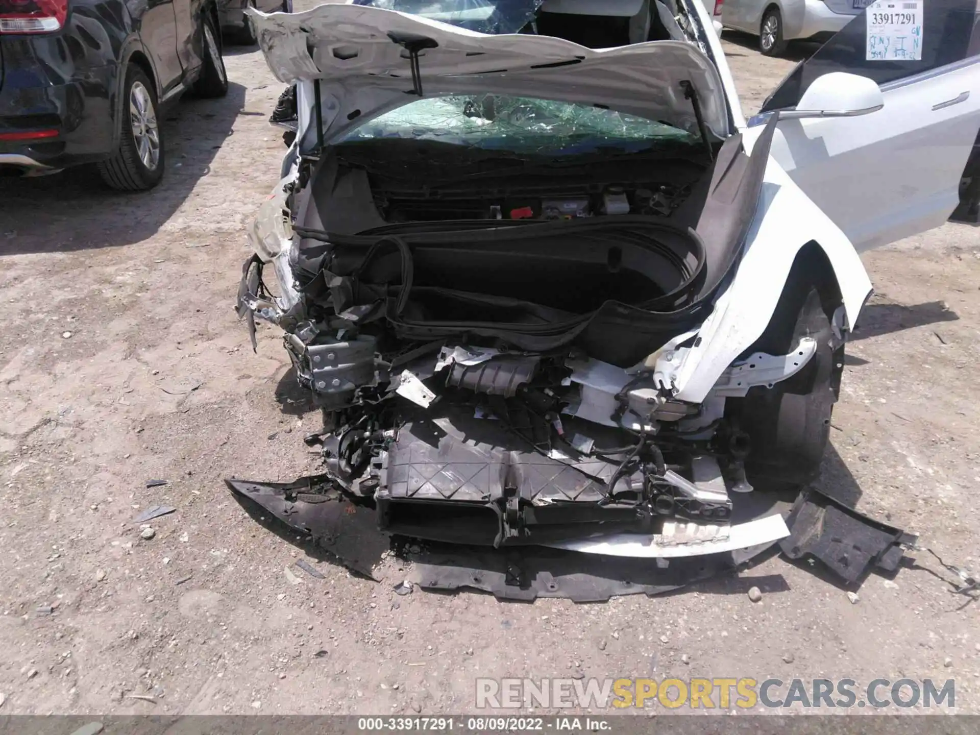 6 Photograph of a damaged car 5YJ3E1EC9LF627647 TESLA MODEL 3 2020