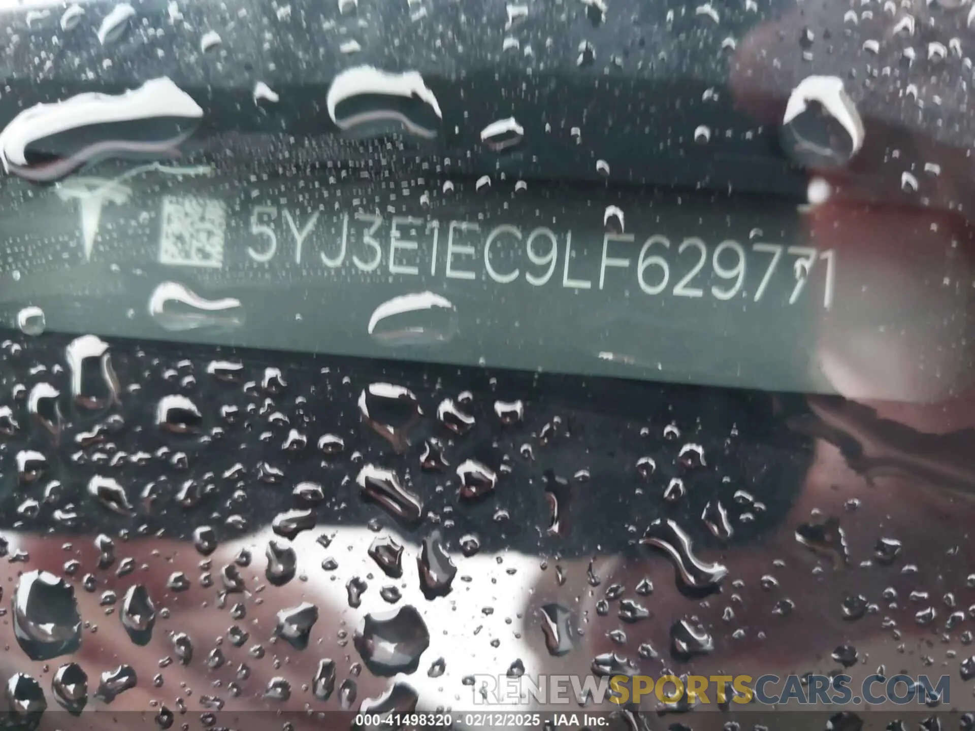 9 Photograph of a damaged car 5YJ3E1EC9LF629771 TESLA MODEL 3 2020